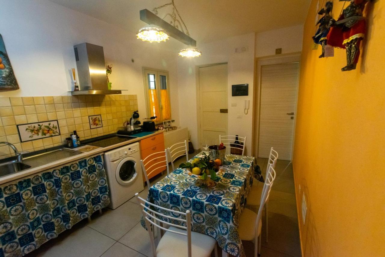 La Zagara Apartment Aci Castello Bagian luar foto