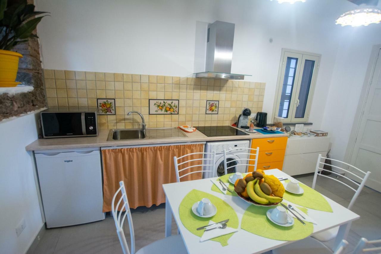 La Zagara Apartment Aci Castello Bagian luar foto