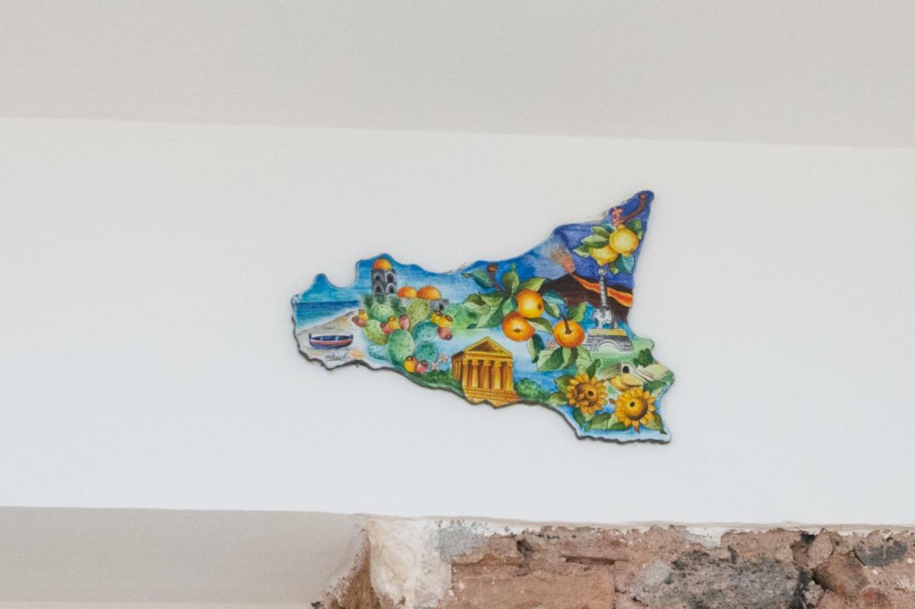 La Zagara Apartment Aci Castello Bagian luar foto
